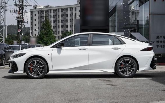 2025款车市热销：影豹、向往、GS4 MAX等多款车型优惠解析