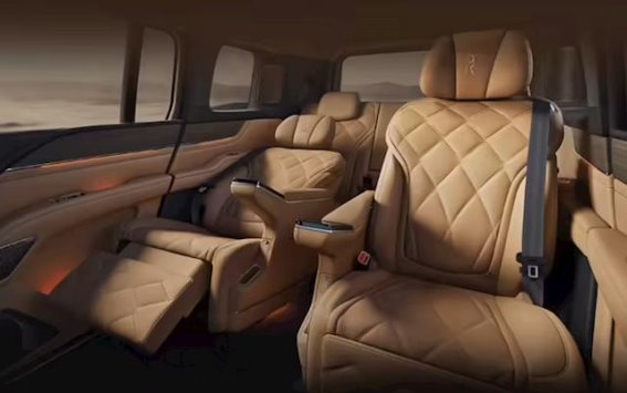 仰望U8L鼎世版即将预售 全新豪华SUV再定义高端出行