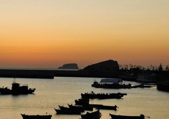 元旦的海上日出：大连河口湾的晨曦与祈愿