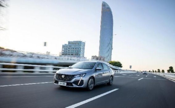 东风标致新408龘龘款拉图版：以顶尖配置和无敌性价比引领家轿市场