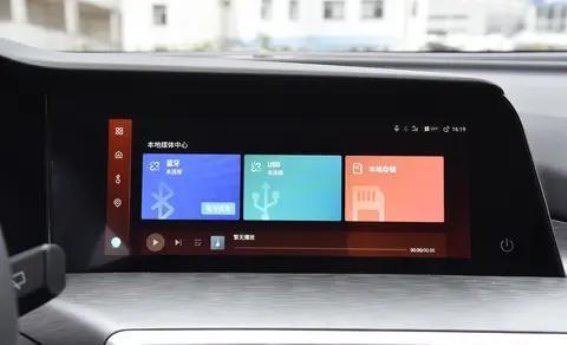 东风纳米 06 与长安 CS35 PLUS 对比分析：智能化与空间创新的较量