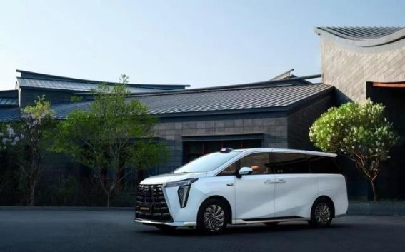 广汽半年报：智电转型双驱动助力未来发展