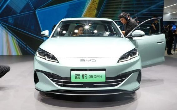 8月第三周10万级轿车销量榜单：新能源车型异军突起，传统车企稳中求进