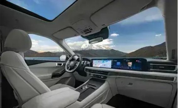 全新福特探险者再度出发，硬核豪华全面升级