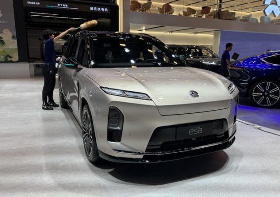 全新蔚来ES8：重新定义豪华电动SUV的未来