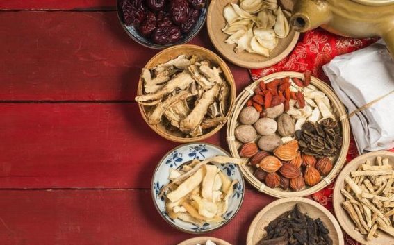 乌梅与中医调理：改善萎缩性胃炎的有效方案