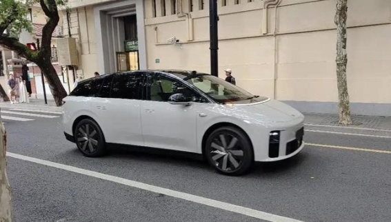 理想i6：从增程到纯电，能否引领新能源市场？