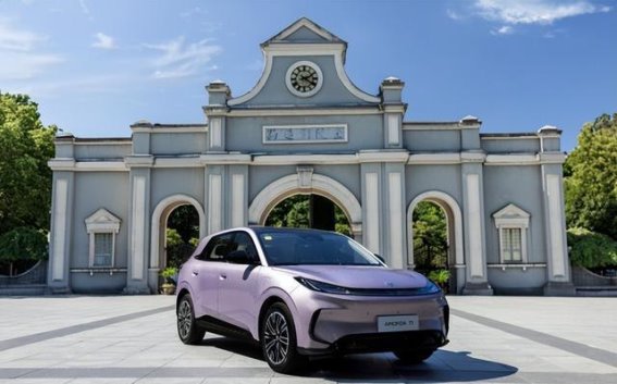 极狐T1七层云感座椅与智能座舱，舒适与安全的全面升级