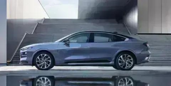 福特蒙迪欧：智能升级与旗舰空间的完美融合