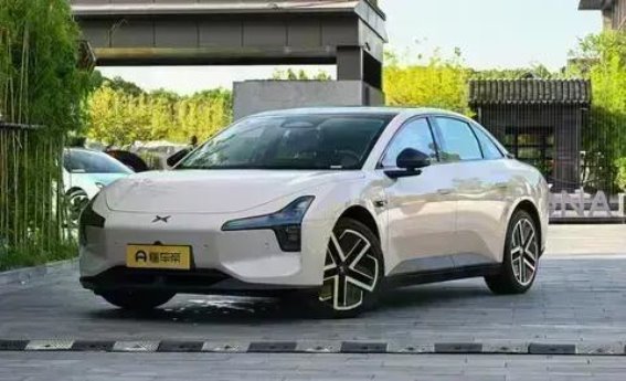 小鹏MONA M03梅州热销解析：全方位升级打造高品质出行体验