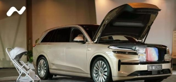 入门即高配，乐道L90能否撼动问界M8地位？三排座、可换电、900V统统安排