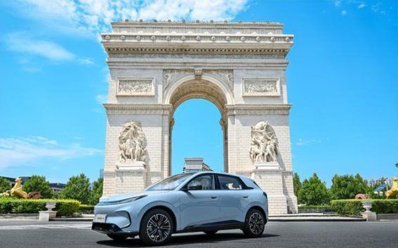 极狐T1全面领先，实力挑战MG4