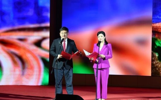 2025赣州经济春晚：共聚一堂，展望未来