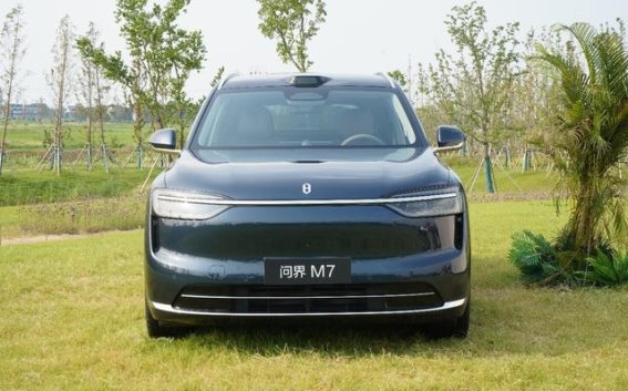 全新问界M7大改款，科技与舒适并重