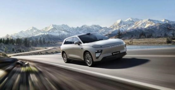 星纪元ET斩获技术创新奖，引领未来出行新风向