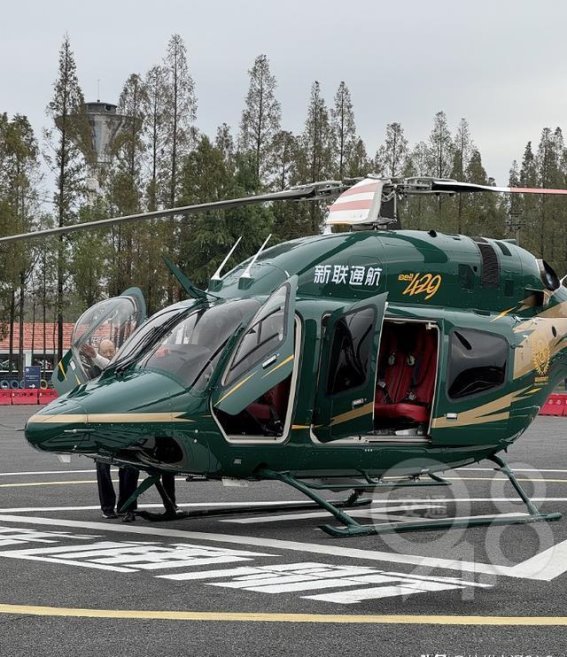 直升机飞越钱塘江：俯瞰杭州的新视角