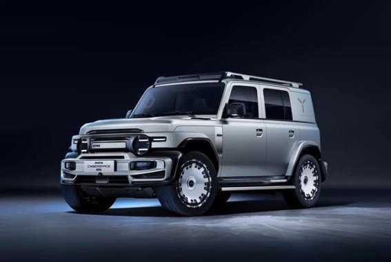 2025成都车展：iCAR V23赛博版再度亮相，硬朗与未来科技的碰撞