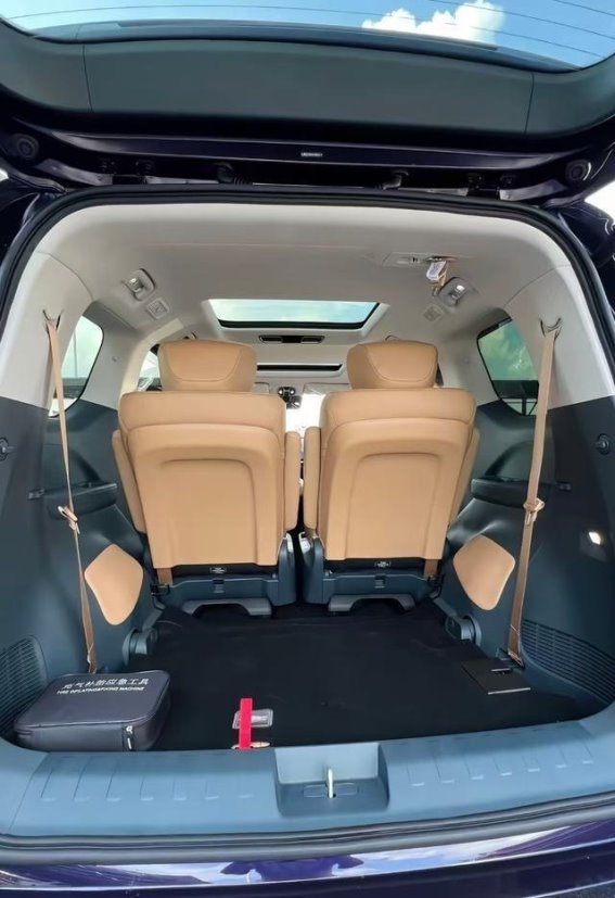 传祺E8：为现代家庭量身打造的智能家用车