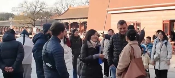 外语导游崛起：讲述中国故事的文化传承者