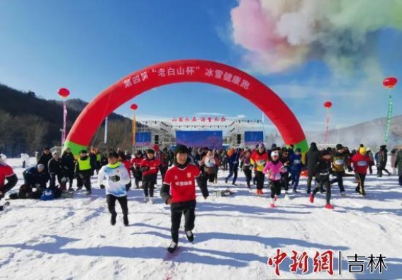 冬日盛宴：老白山雪村的冰雪狂欢