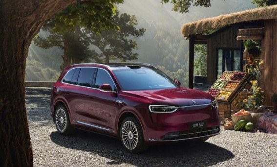 新款问界M7官图发布，外观更大气动力更强劲