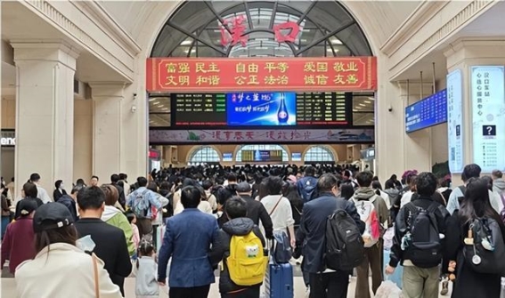 铁路运力提升，见证民生服务的责任担当