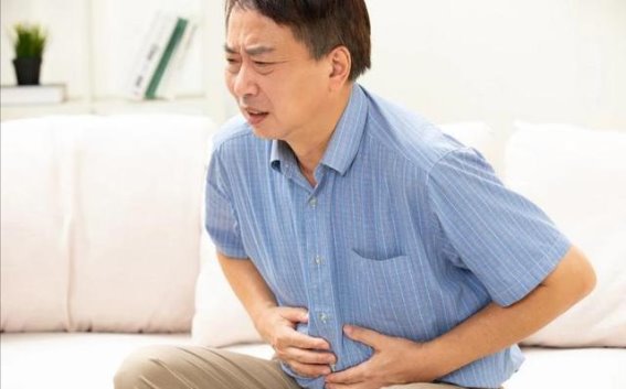 医生提醒：这3种食物最易诱发肿瘤，老年人需警惕，早了解早受益！