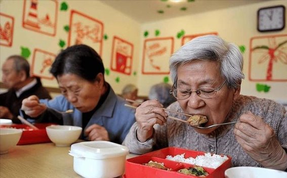 肠胃开始萎缩的第一信号，吃饭时就知道？