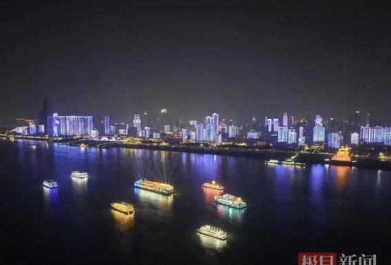 武汉春节文旅爆红，英雄城市焕发新光彩