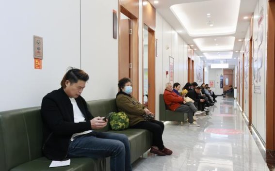 冬季口腔健康指南：如何让牙齿安稳过冬