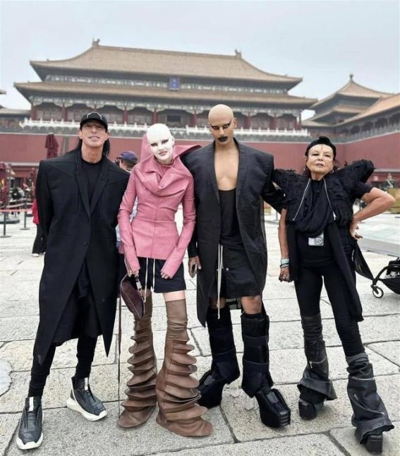 尊重文化，展现自我——故宫着装风波引发的思考