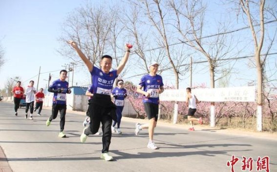 春风十里，奔跑在桃花海——深州市全民健康跑盛况
