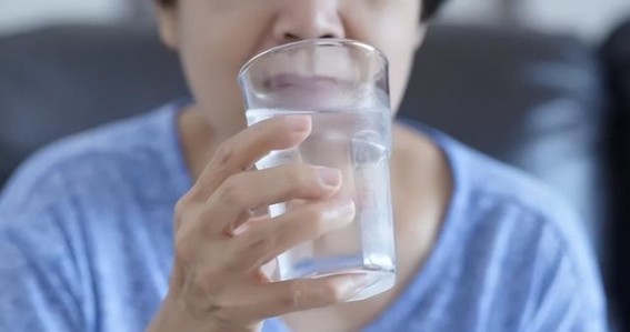 重新审视那些广为流传的“健康习惯”：它们真的有益吗？