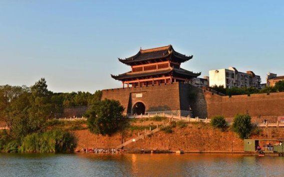 赣州旅游全攻略：必打卡的景点和地道美食推荐